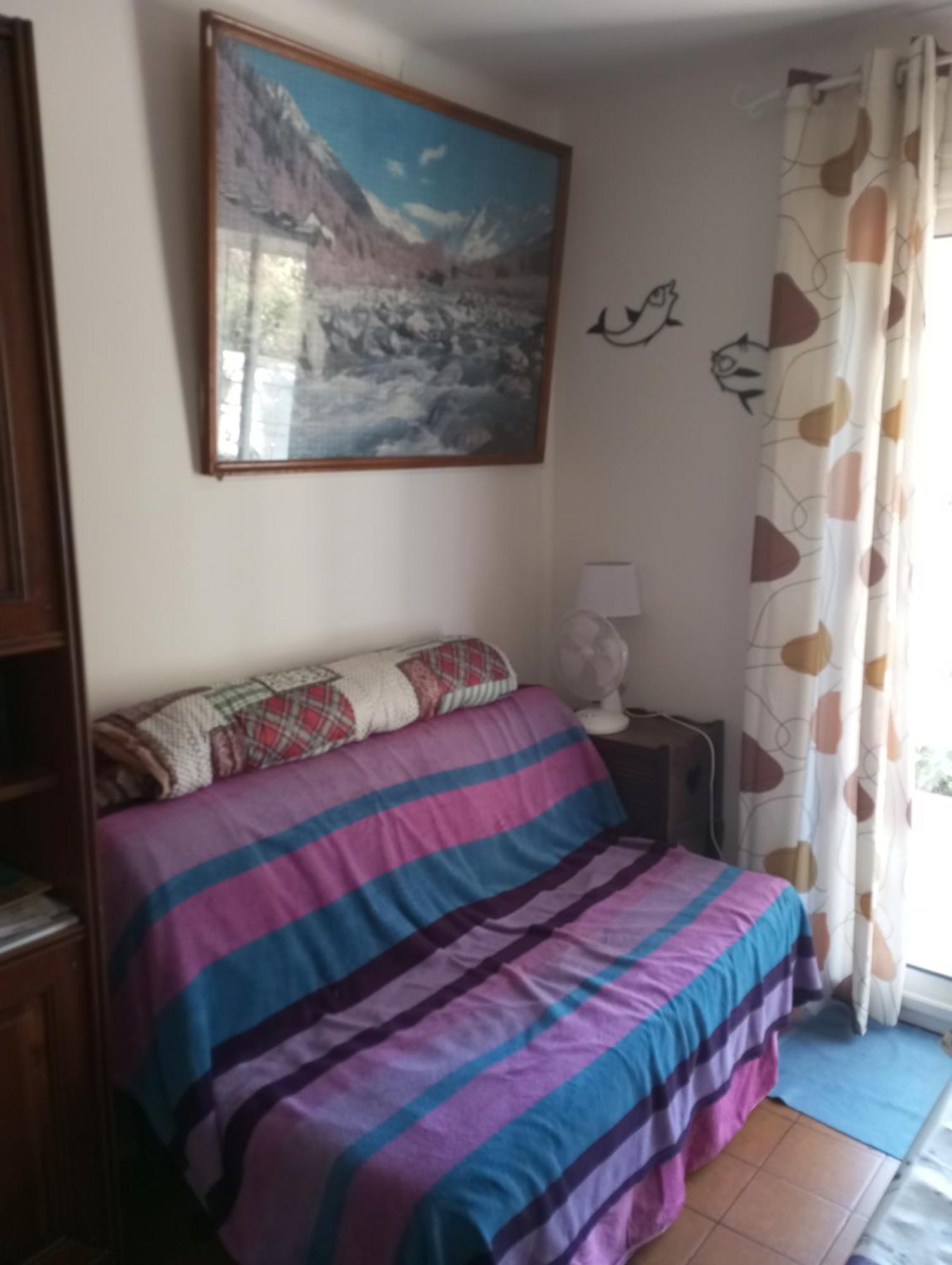 F1 Chambre Et Cuisine Reynes Экстерьер фото